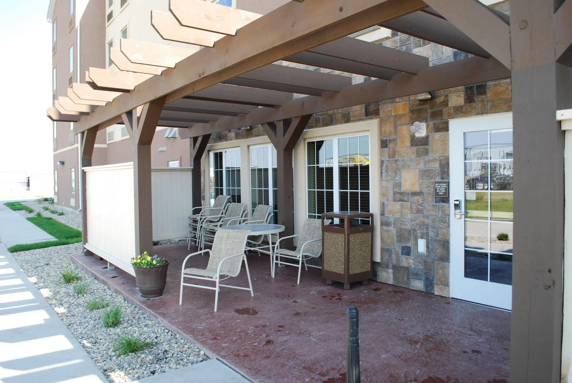 Landmark Suites - Williston Exterior foto
